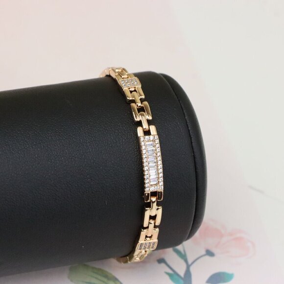 "Elegant Baguette-Cut Stone Rose Gold Bracelet in Chunky Chain, XPBL0906 - Picture 7 of 12